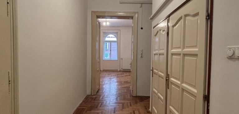 Budapest XII. kerület Kiadó Lakás 320.000 Ft / hó